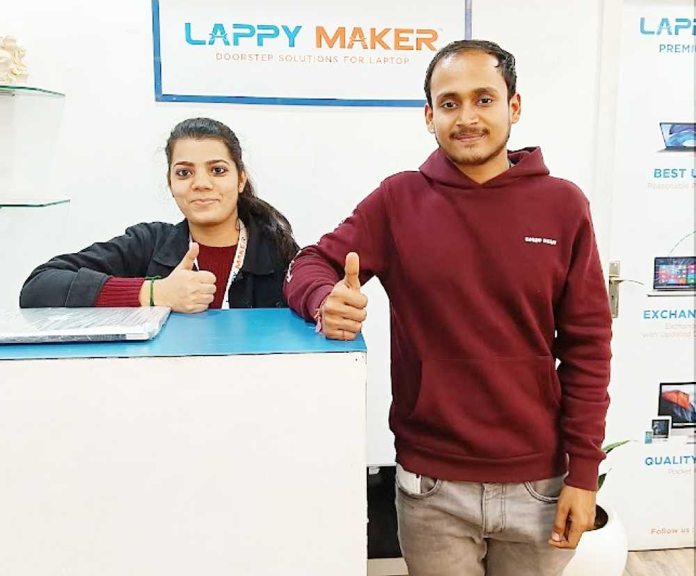 Anshul singh Delightful Customers get their MacBook Device Fixed in Nehru place