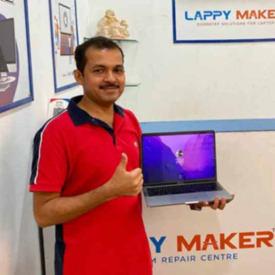 customer get its macbook repaired at nehru place